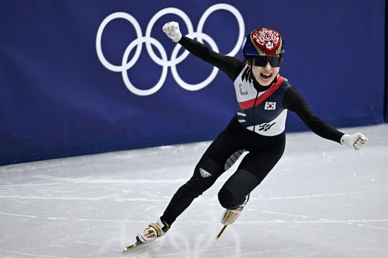 마지막 2바퀴를 남기고 역전에 성공한 김길리.연합뉴스