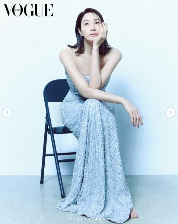 여전히 우아하고 섹시한 김혜수, 55세 안 믿기는 동안 비주얼 [N컷]