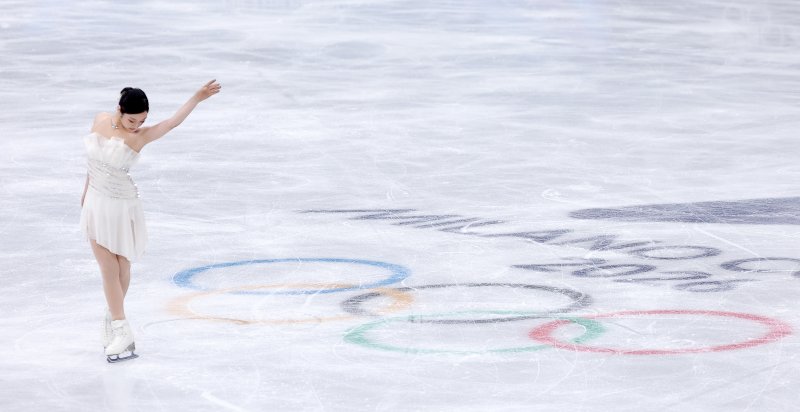 피겨 신지아가 18일(현지시간) 이탈리아 밀라노 아이스스케이팅 아레나에서 열린 2026 밀라노·코르티나담페초 동계올림픽 피겨 스케이팅 여자 싱글 프리 스케이팅에서 연기를 펼치고 있다. 2026.2.20 ⓒ 뉴스1 김성진 기자