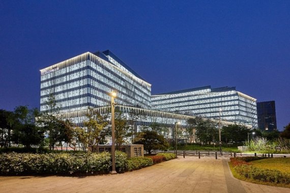 [사진: ‘뉴브 클라우드힐스’ 전경]