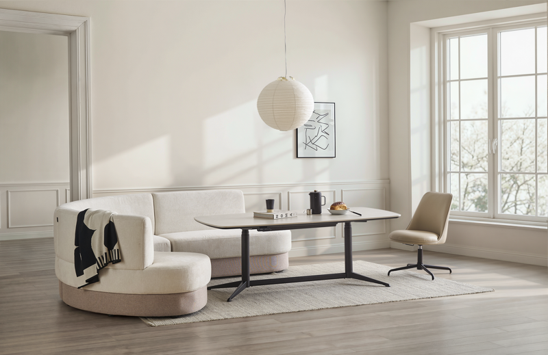 위무브 스마트테이블. 현대리바트 제공