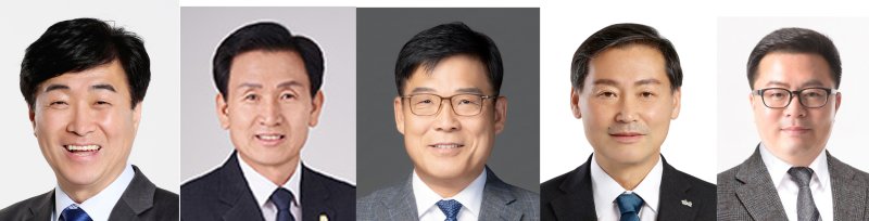 [진안=뉴시스]왼쪽부터 고준식, 동창옥, 이우규, 전춘성, 한수용(가나다 순)