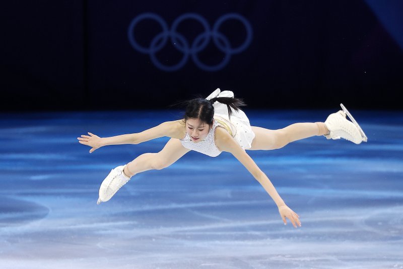 피겨 이해인이 21일(현지시간) 이탈리아 밀라노 아이스 스케이팅 아레나에서 열린 2026 밀라노·코르티나담페초 동계올림픽 피겨 갈라쇼에서 넷플릭스 '케이팝 데몬 헌터스' OST에 맞춰 연기를 펼치고 있다. 2026.2.22 ⓒ 뉴스1 김성진 기자