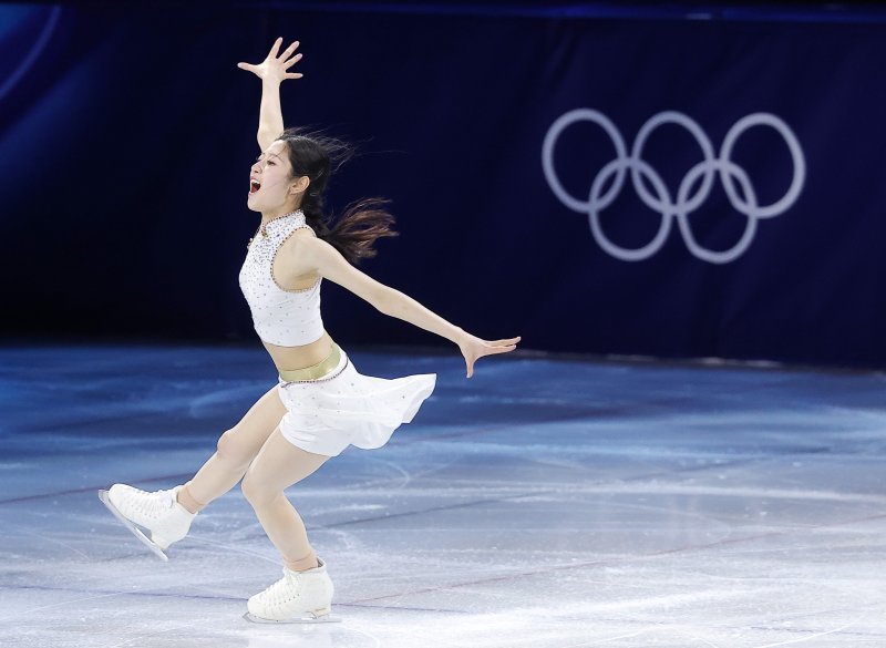 피겨 이해인이 21일(현지시간) 이탈리아 밀라노 아이스 스케이팅 아레나에서 열린 2026 밀라노·코르티나담페초 동계올림픽 피겨 갈라쇼에서 넷플릭스 '케이팝 데몬 헌터스' OST에 맞춰 연기를 펼치고 있다. 2026.2.22 ⓒ 뉴스1 김성진 기자