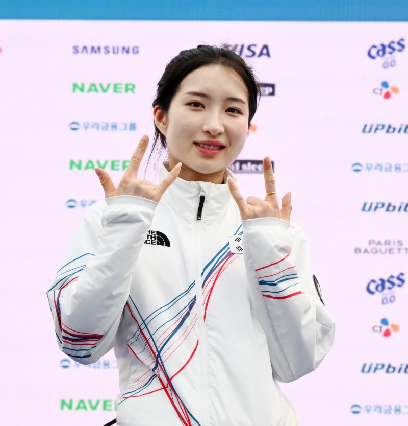 "도영 선수 보고 있나요"…2관왕 MVP 김길리, 결승선에서 핀 '찐팬심' [2026 밀라노]