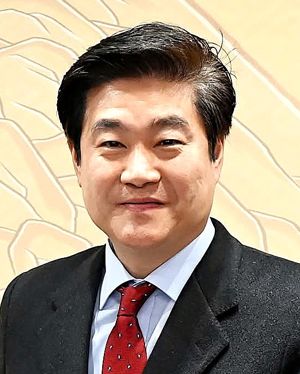 박세훈 국민의힘 인천 서구병 수석부위원장은 22일 인천 서구 당하동 문곡고등학교 창의관에서 ‘검단독립 검단선언’ 출판 기념회를 열고 검단구 출범 이후의 발전 전략과 도시 청사진을 제시했다. 박세훈 제공.