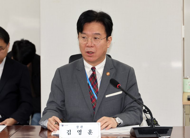 김영훈 고용노동부 장관