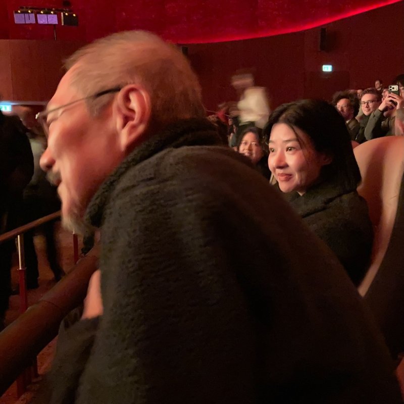 홍상수 감독과 송선미(송선미 SNS)