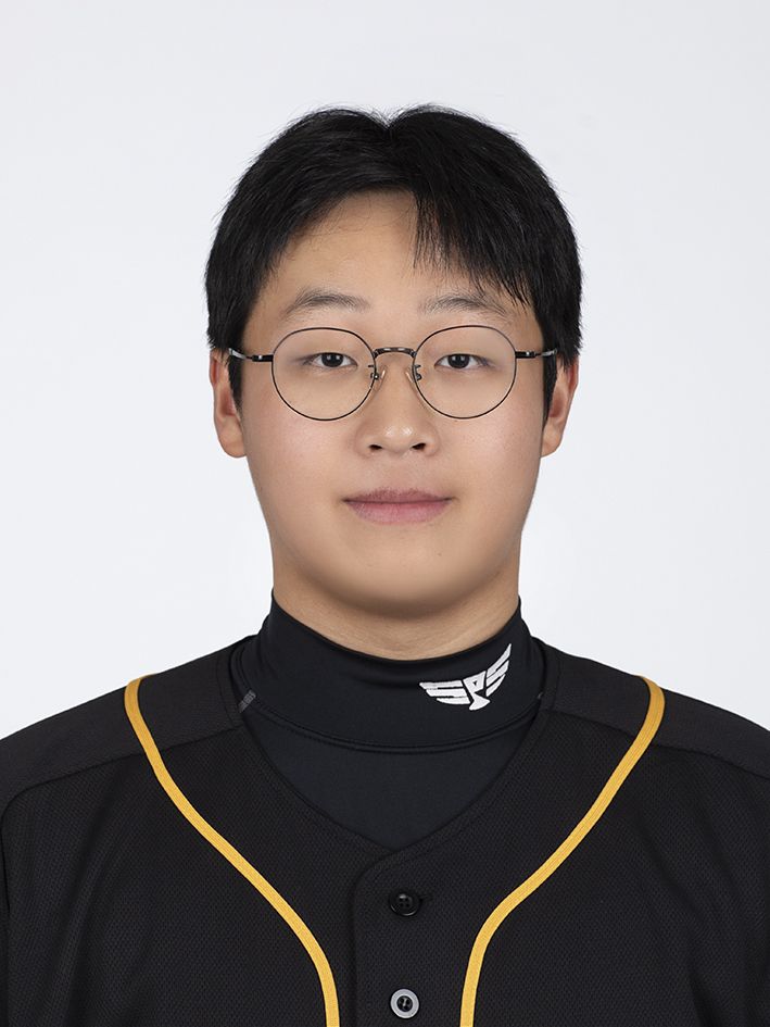 마산고 투수 3학년 투수 이윤성