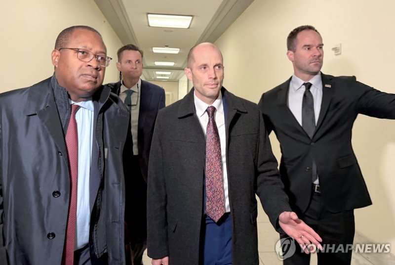 하원 법사위 증언 출석하는 로저스 쿠팡 한국법인 임시대표 (출처=연합뉴스)