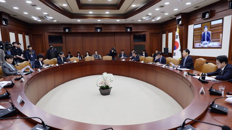 구윤철 부총리 및 재정경제부 장관이 25일 서울 종로구 정부서울청사에서 열린 경제관계장관회의에서 발언하고 있다. 사진=서동일 기자