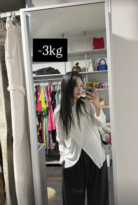 랄랄, 코 성형수술에 다이어트까지…물오른 비주얼 "3㎏ 감량" [N샷]