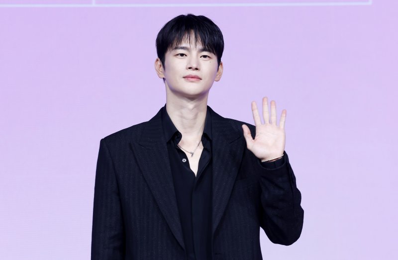 연기력 논란 없을까…지수 "로코 여신 노리고 있습니다"