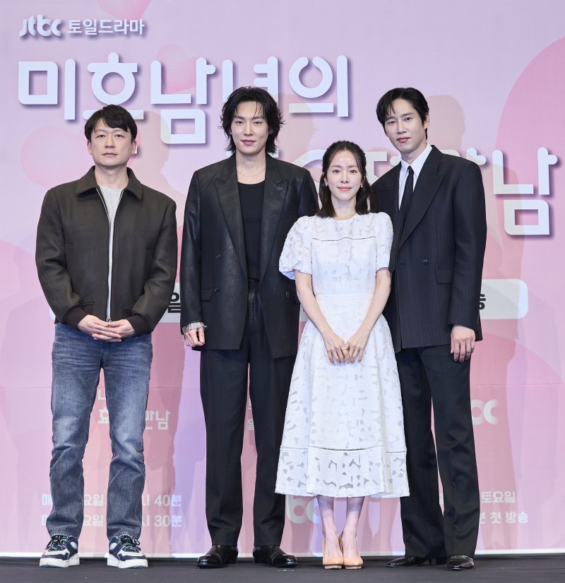 AV 업로드 논란 이후…박성훈, '미혼남녀'로 복귀 성공할까(종합)