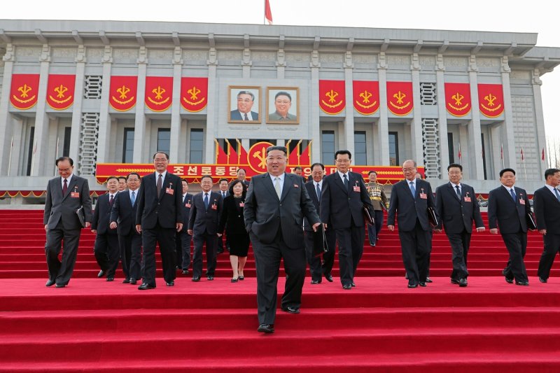 (평양 노동신문=뉴스1) = 북한 노동당 기관지 노동신문은 지난 25일 김정은 당 총비서가 당 제9차 대회 폐회사를 했다고 26일 보도했다. [국내에서만 사용가능. 재배포 금지. DB 금지. For Use Only in the Republic of Korea. Redistribution Prohibited] rodongphoto@news1.kr