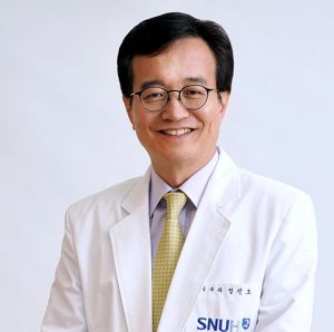 [새책] 나이 들어 보여서 미치겠어요