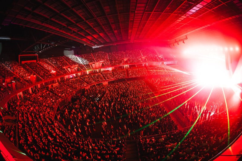 국경 지우고 영혼 깨운 록의 힘…日 원오크록, '시대의 목소리' 내다