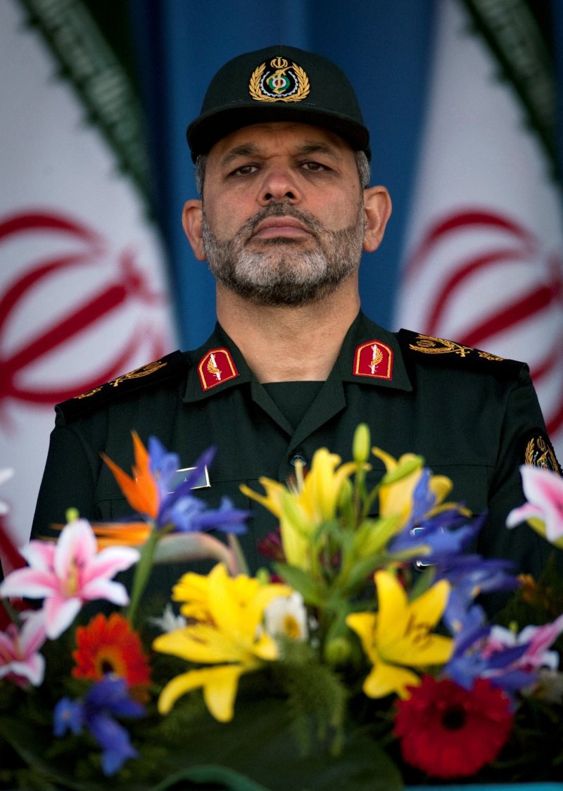 지난 2011년 4월 18일 이란 테헤란에서 열린 열병식에 당시 국방장관 직위로 참석한 아흐마드 바히디 이란 이슬람혁명수비대(IRGC) 총사령관.로이터연합뉴스