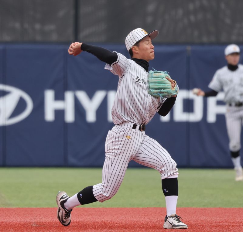 "엄준상만 있는 것 아냐"… 최수완, 김윤규, 최민상, 부산에서 탄생할 '예비 스타' 내야수들 [2026 명문고 야구열전]