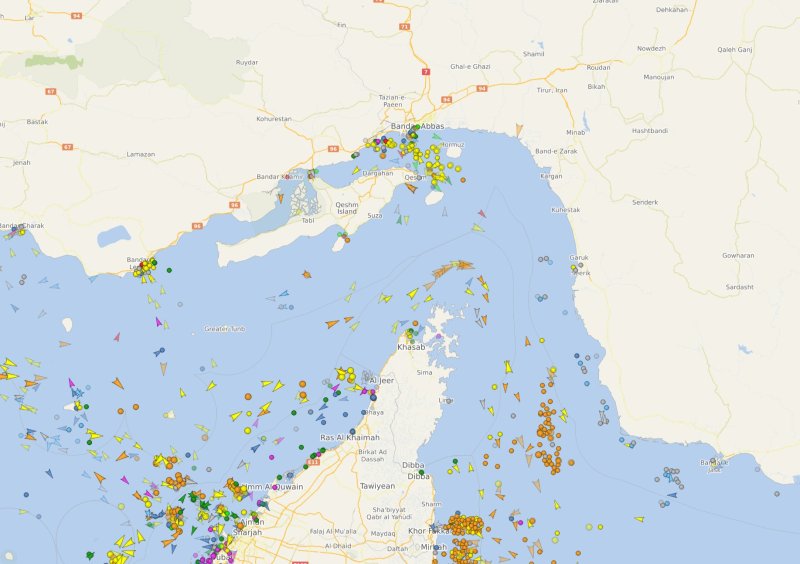 지난 1일 오전 10시 40분 중동산 석유 운송로인 호르무즈 해협 상황. 베셀파인더 화면 갈무리·뉴시스