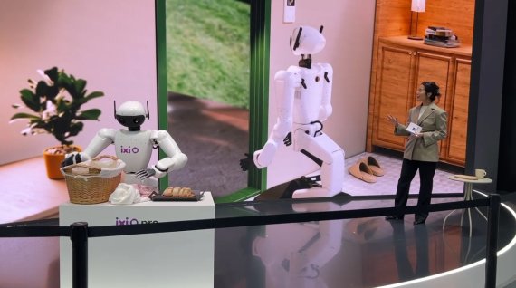 LG유플러스-에이로봇 MWC 2026서 '진화된 피지컬 AI' 공개 - 뉴스 썸네일 이미지