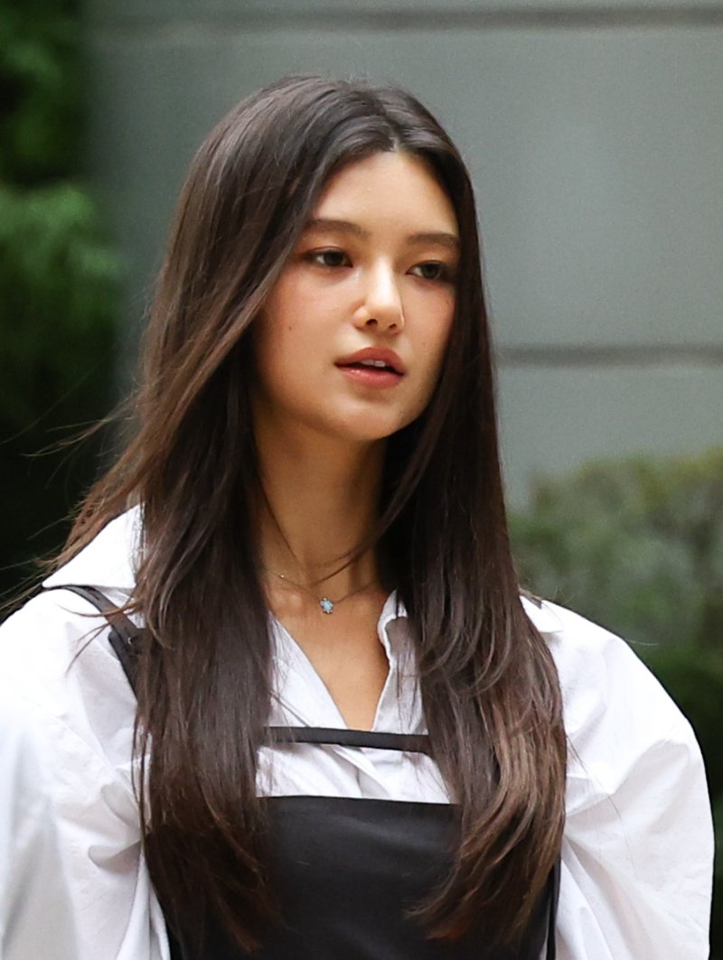 뉴진스 출신 다니엘, 3&middot;1절 日 한복판서 태극기 흔들었다