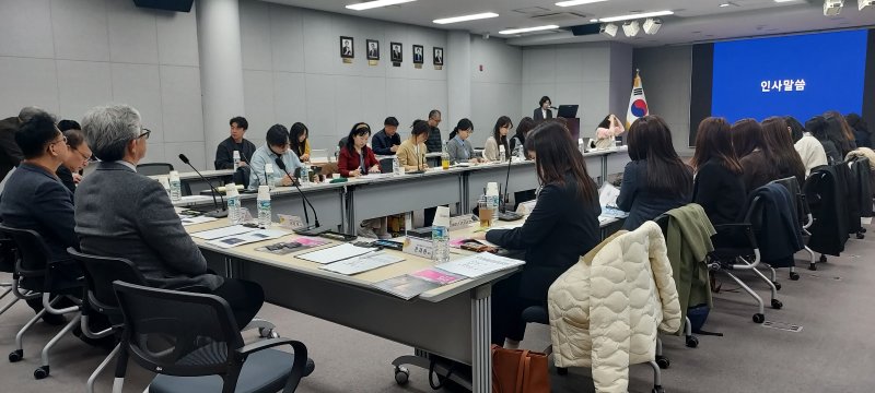 제주특별자치도, 제주관광공사, 해외 11개 제주관광홍보사무소 합동 워크숍 모습. 제주특별자치도가 2월 26~27일 해외 11개 제주관광홍보사무소와 합동 워크숍을 열고 권역별 맞춤형 마케팅 실행계획을 확정했다. /사진=제주특별자치도 제공