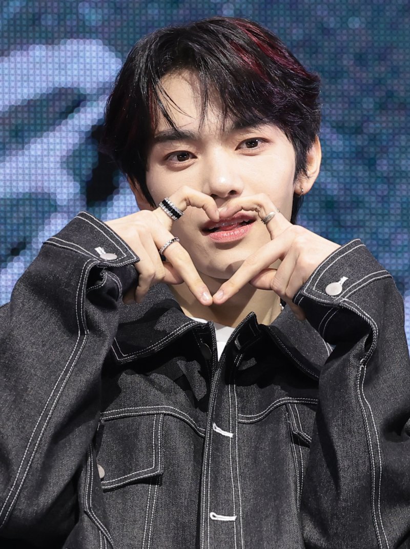 TUNEXX(튜넥스) 동규가 3일 서울 광진구 예스24라이브홀에서 가진 첫 번째 미니앨범 ‘SET BY US ONLY(셋 바이 어스 온리)’ 쇼케이스에서 포즈를 취하고 있다. 2026.3.3 ⓒ 뉴스1 권현진 기자