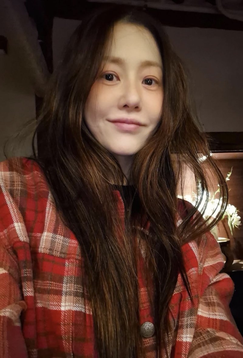 55세 고현정, 나이 안 믿기는 피부…민낯도 예쁘네