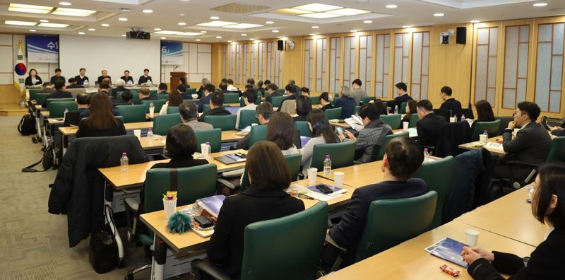 지난 2일 서울 여의도 국회의원회관 제3세미나실에서 열린 수입정책포럼 모습. 한국수입협회 제공