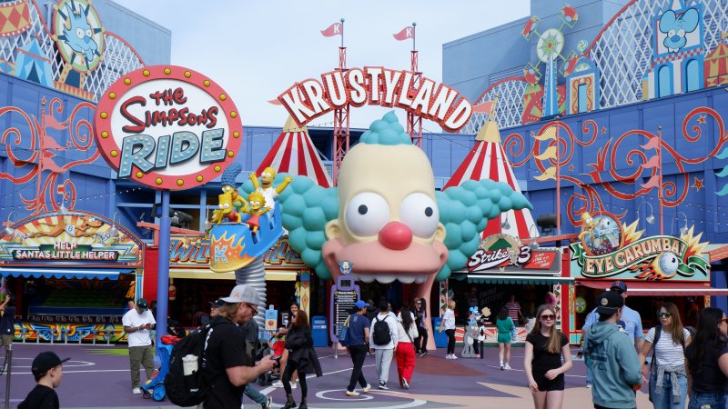 '심슨 라이드'가 막을 내리고 그 자리에 '백투더퓨처'가 들어설 예정이다.ⓒ 뉴스1 윤슬빈 관광전문기자