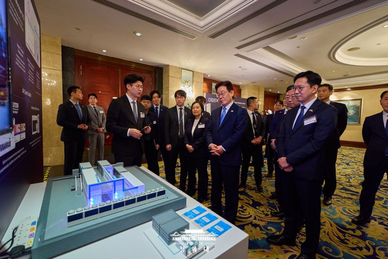 엘리스그룹, 한∙싱 AI 서밋 참석...이동할 수 있는 AI 데이터센터 선봬 - 뉴스 썸네일 이미지