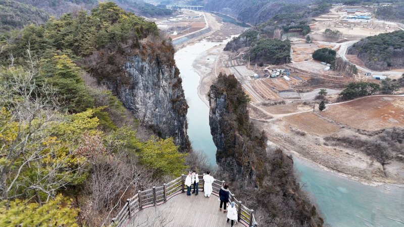 '왕사남' 단골 맛집은? 장항준 감독, 영월 '단종 순례 코스' 공개