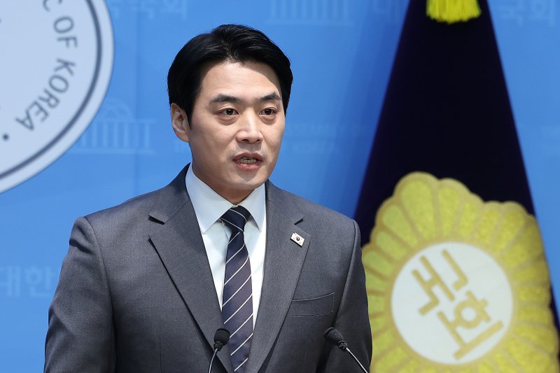 한준호 더불어민주당 의원. 2026.2.12 ⓒ 뉴스1 신웅수 기자