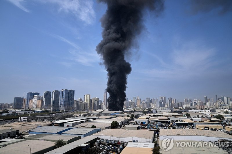 UAE, 대이란 '핵옵션' 꺼내나…"'제재회피' 금융망 퇴출 저울질" (출처=연합뉴스)