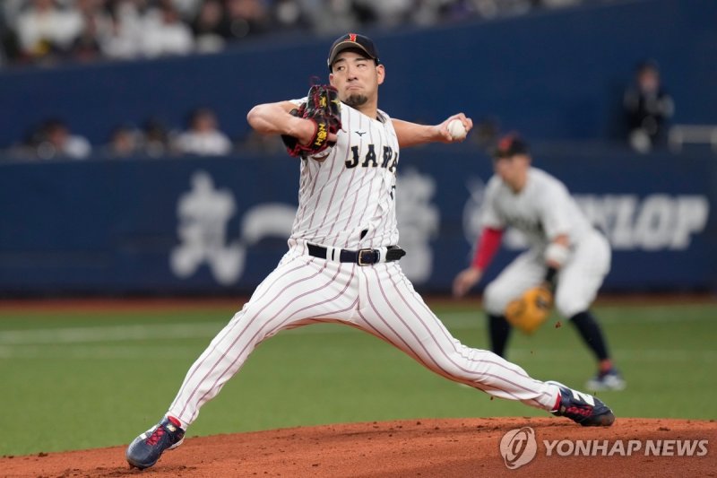 일본의 선발 기쿠치 유세이.연합뉴스