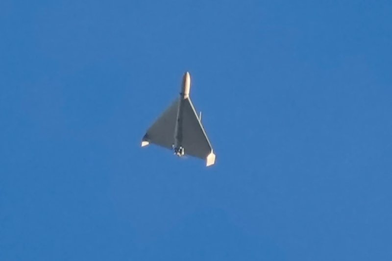 [키이우=AP/뉴시스]이란이 저가 양산형 드론을 대규모로 발사해 고가의 미군 방공 무기체계를 소진시키는 전략을 펼치기 시작했다는 보도가 나오고 있다. 사진은 2022년 10월17일, 러시아가 발사한 이란제 샤헤드 드론이 우크라이나 키이우를 공습하는 모습. 2026.03.03.