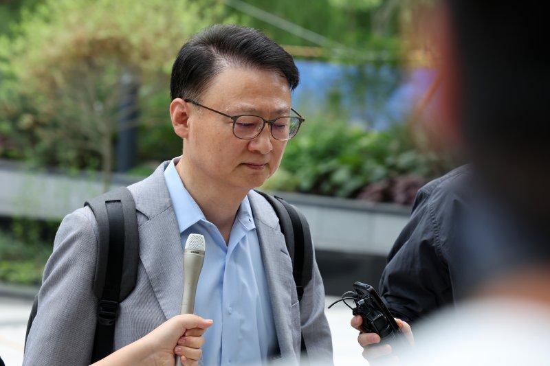 '주가조작 의혹' 웰바이오텍 전·현직 경영진, 첫 재판서 혐의 부인 - 뉴스 썸네일 이미지