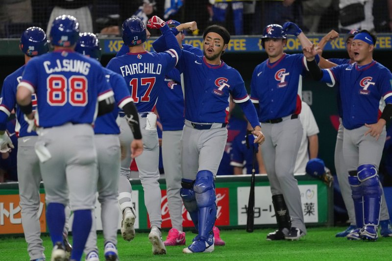 지난 7일 일본 도쿄에서 열린 2026 월드베이스볼클래식(WBC) 대만과 체코 경기에서 대만 팀이 홈런에 기뻐하고 있는 모습.뉴시스