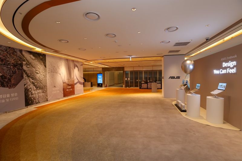 서울 마포구 호텔 나루에 마련된 에이수스 젠북 론칭 행사 현장. 에이수스 코리아 제공