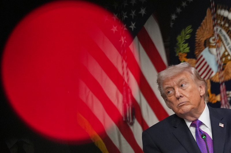 [워싱턴=AP/뉴시스]도널드 트럼프 미국 대통령이 4일(현지 시간) 워싱턴DC 백악관 아이젠하워 건물에서 열린 행사에서 연설하고 있다. 2026.03.05.