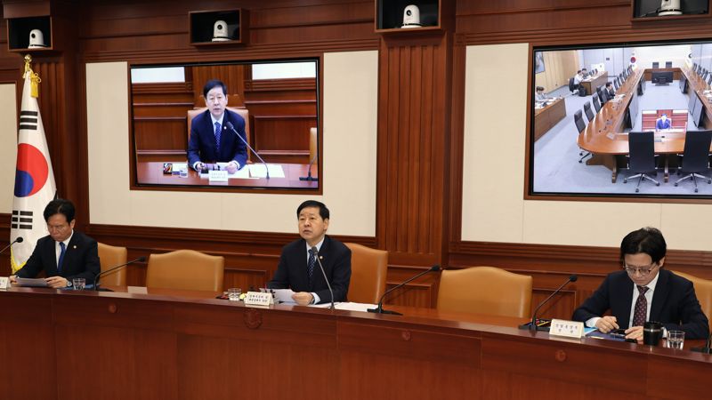 구윤철 부총리 겸 재정경제부 장관이 11일 서울 종로구 정부서울청사에서 열린 경제관계장관회의에서 발언하고 있다. 사진=서동일 기자