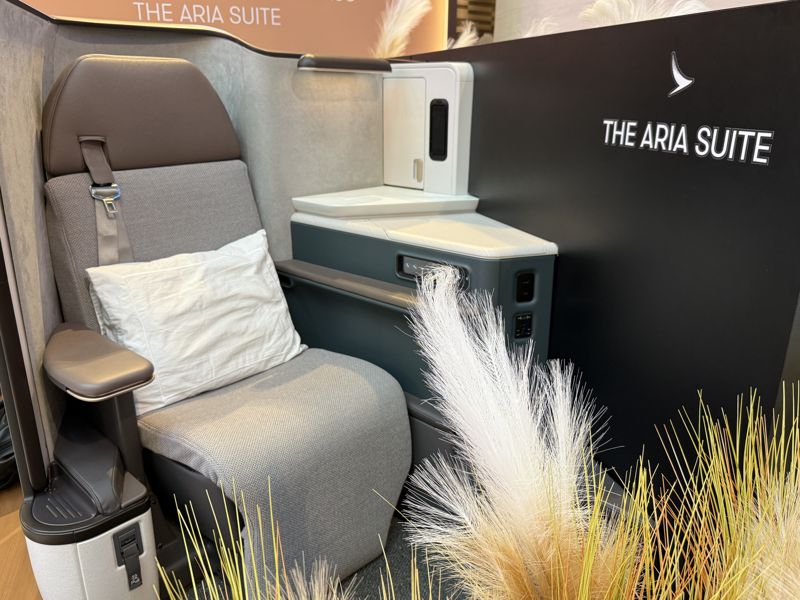 캐세이퍼시픽항공이 인천-홍콩 노선에 적용할 비즈니스석 '아리아 스위트'. 사진=강구귀 기자