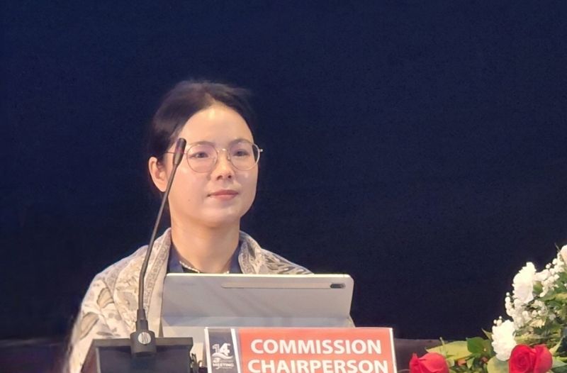 지난 2일부터 6일까지 파나마 파나마시티에서 열린 ‘남태평양지역수산관리기구(SPRFMO) 제14차 총회’에서 총회 의장을 맡고 있는 해양수산부 국제협력총괄과 김정례 사무관이 단에서 발언하고 있다. 해양수산부 제공