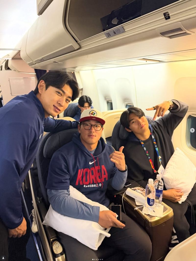좌측부터 이정후, 안현민, 김도영.KBO 공식 SNS