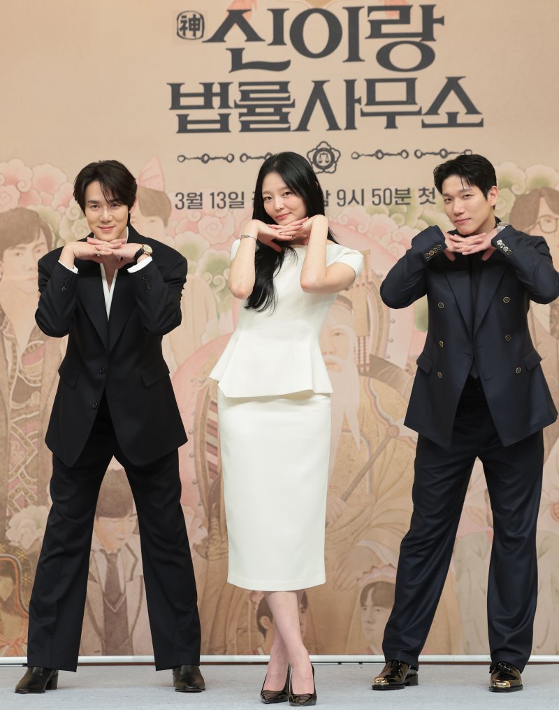 유연석 "배우로서 사활걸었다" 귀신 들린 '신이랑 법률사무소' 오픈(종합)