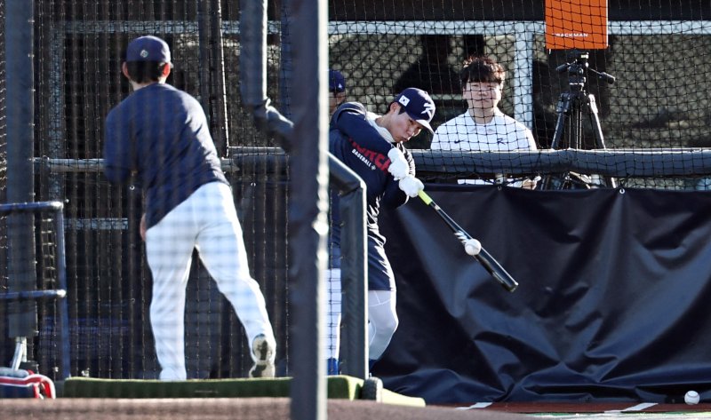 WBC 8강전 경기를 앞둔 한국 야구대표팀의 김혜성이 11일(현지시간) 미국 플로리다주 마이애미 FIU 베이스볼 스타디움에서 훈련을 하고 있다.연합뉴스