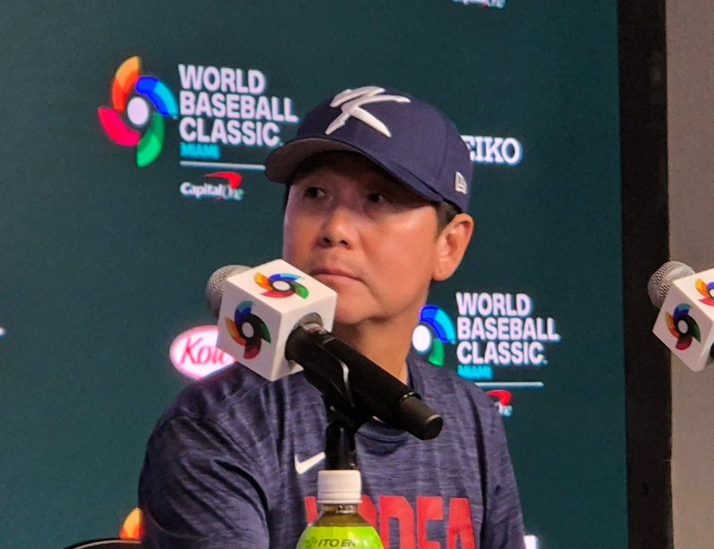 류지현 감독이 13일(한국시간) 미국 플로리다주 마이애미의 론디포파크에서 2026 WBC 8강전 공식 기자회견을 하고 있다.연합뉴스