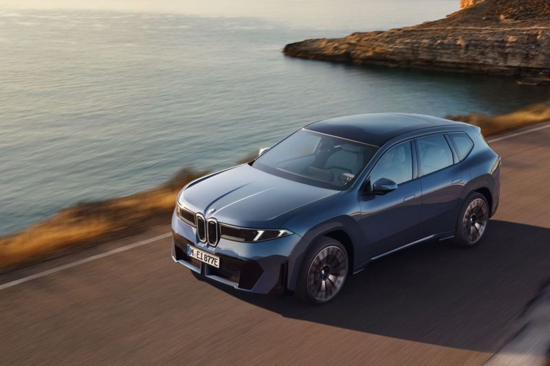 BMW 더 뉴 iX3. 한국타이어 제공.