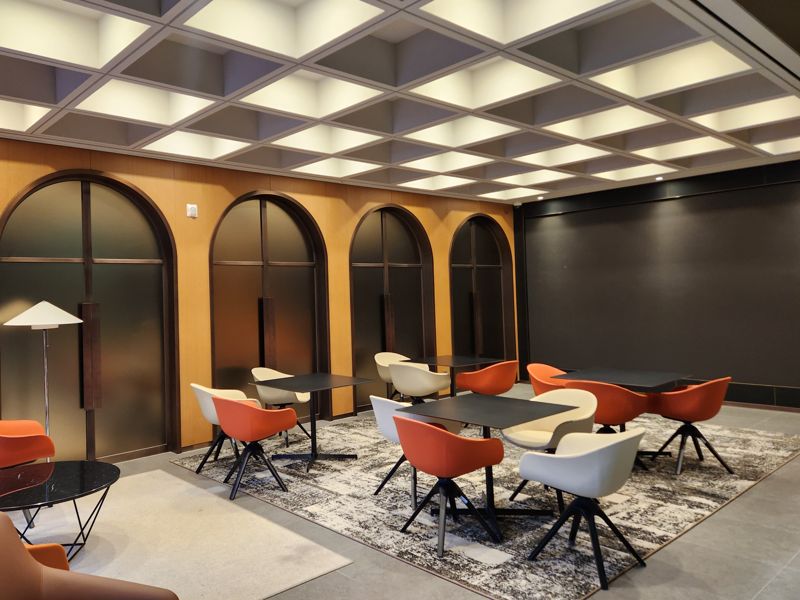 신한투자증권 '신한프리미어 패밀리오피스 청담에비뉴센터' 세미나실. 사진=서민지 기자